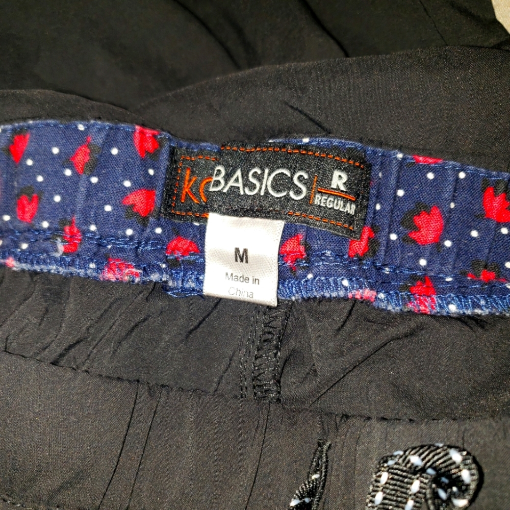 Koi Basic Med Black - image 1